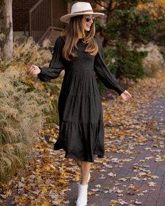 product - wholesale Autumn Winter Women Clothing Retro French round Neck Lantern Sleeve Smocking Dress - 2