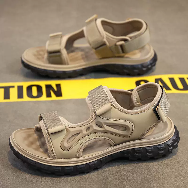 2025年夏季男款新款潮流透气舒适休闲露趾百搭日常魔术贴透气凉鞋