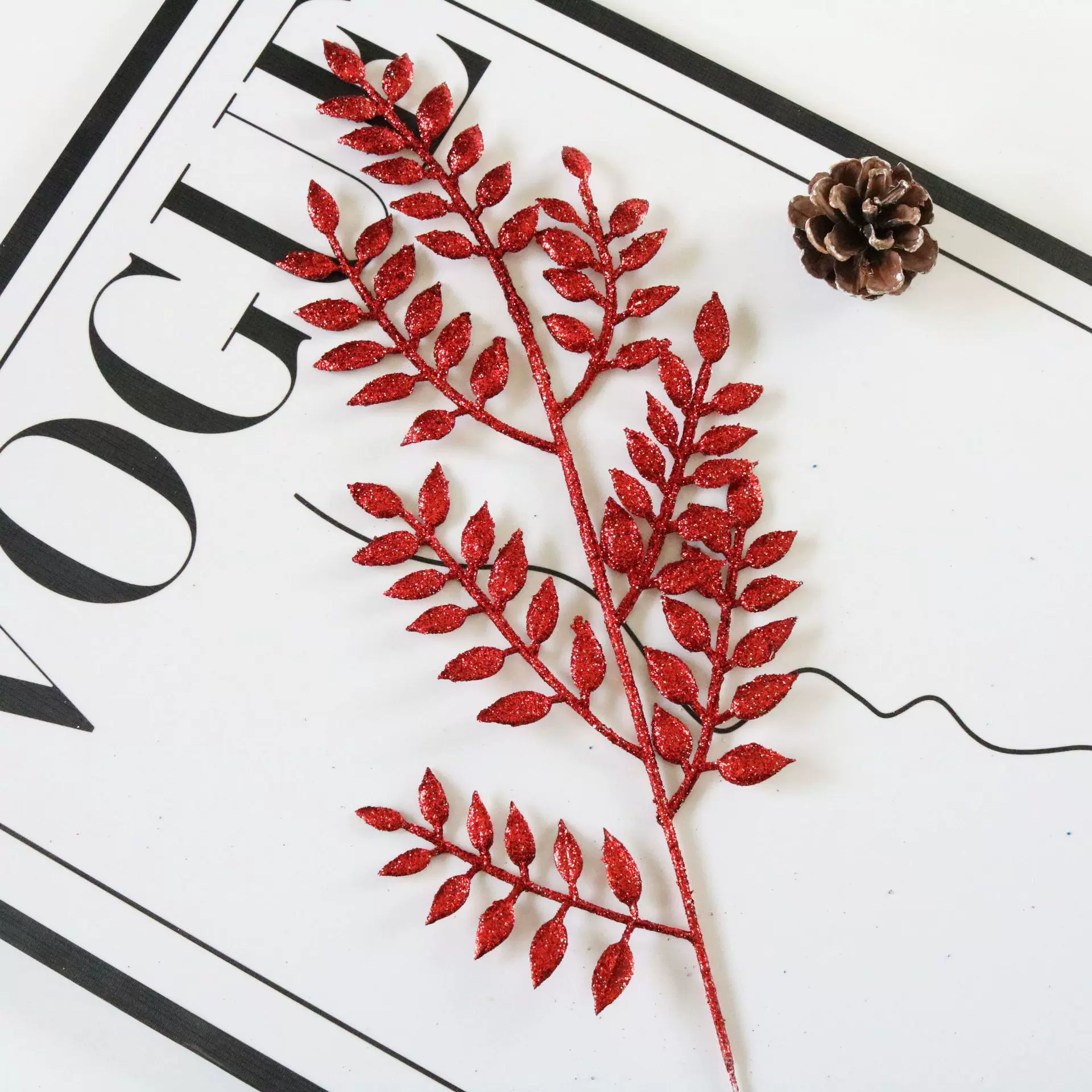 跨境新品圣诞金粉叶片节庆装饰假树叶仿真植物金葱粉树枝气氛用品