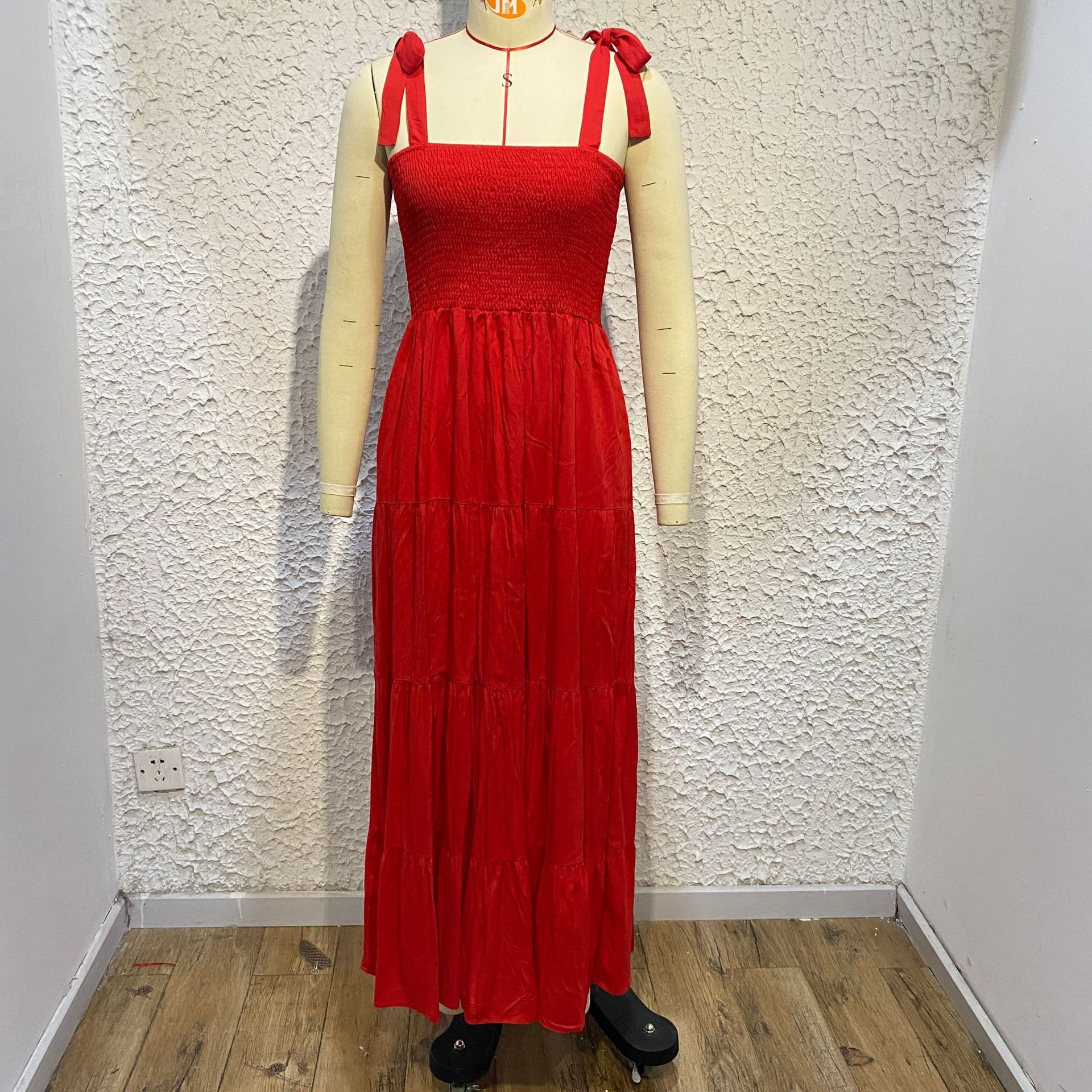 259g Weight Maxi Long Dress Dress Length Type Sleeveless Sleeve Length Regular Dress Dresses Type Regular Sleeve Sleeve Type Polyester Fabric Type High Waist Waist Line Daily Occasion Strap Neckline Regular Fit Fit Type Printing, Polka Dots Pattern Summer, Spring Season Women's Gender Elegant Style Wholesale Women's Elegant Printing Polka Dots Daily Strap Sleeveless Regular Dress 89