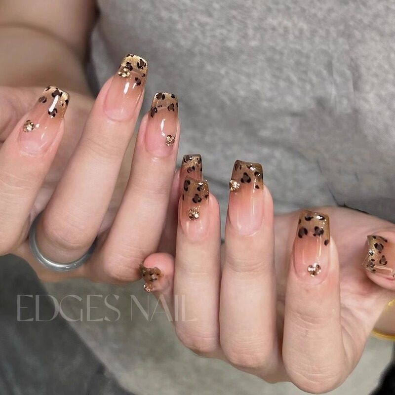Cat's Eye Leopard Print French Pure Hand-Wearing Nail Pieces Advanced Sense Fake Nail Sweet Cool Nail Art Patch Pure Hand-Made Short