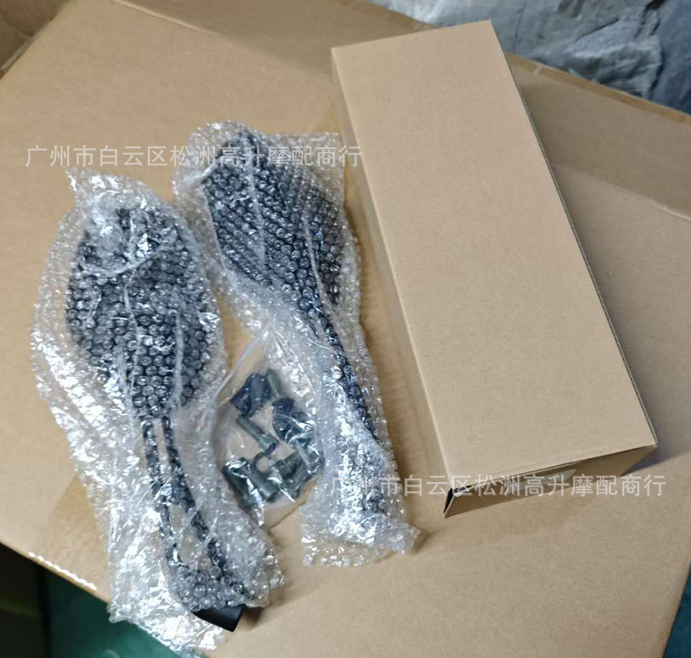 Manufacturer wholesale universal large-displacement sports car road racing large-view rearview mirror modified reverse mirror motorcycle reflector
