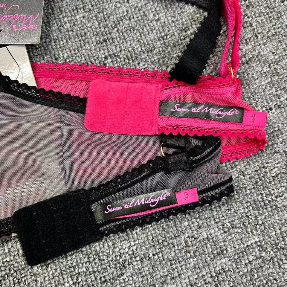 B0130 # stock Europa y América ropa interior plumas de acero sexy anillo de acero caliente reúnen bordado encaje amor