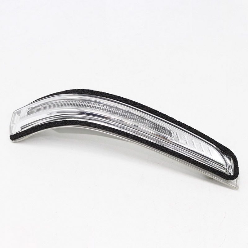 87623B8000 is suitable for Hyundai SANTA FE 2013-2018 rearview mirror turn signal LED indicator light