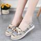 New Tendon-Soled Spring & Fall Old Beijing Cloth Shoes for Women, Soft-Soled Non-Slip Mom Shoes, Casual Breathable Shoes for Middle-Aged and Elderly People