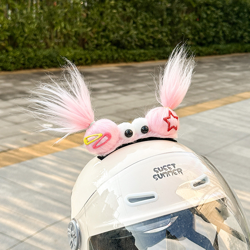 Qìchē Helmet Decoration Braids Funny Plush Big Eye Helmet Top Accessories (Auto Parts and Accessories) - pink