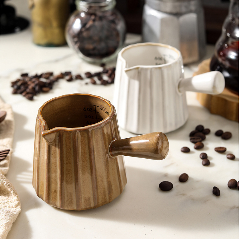 Ceramic espresso shot cup with handle, Italian-style extraction cup, espresso shots with measurement markings, milk pitcher