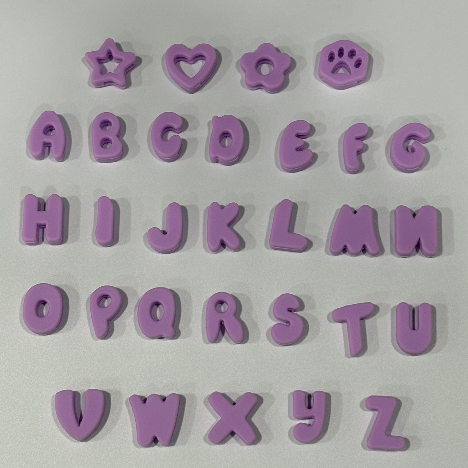 Silicone para mascotas 26 letras DIY collar anti-perro collar gato collar letras universales + amor impresión de garras mezclar image 9