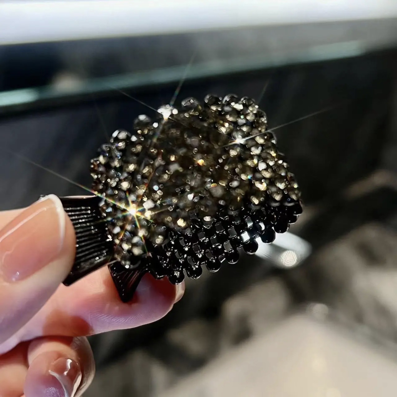 Clip de metal para mujer clip de garra de cola de caballo alto artefacto fijo horquilla brillante para mujer Otoño e Invierno 2022 nuevo clip tocado