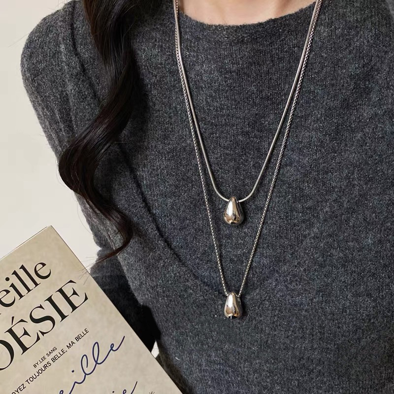 Autumn and Winter Minimalist Cross Heart Pendant Necklace for Women, Long Versatile Simple Casual Sweater Chain