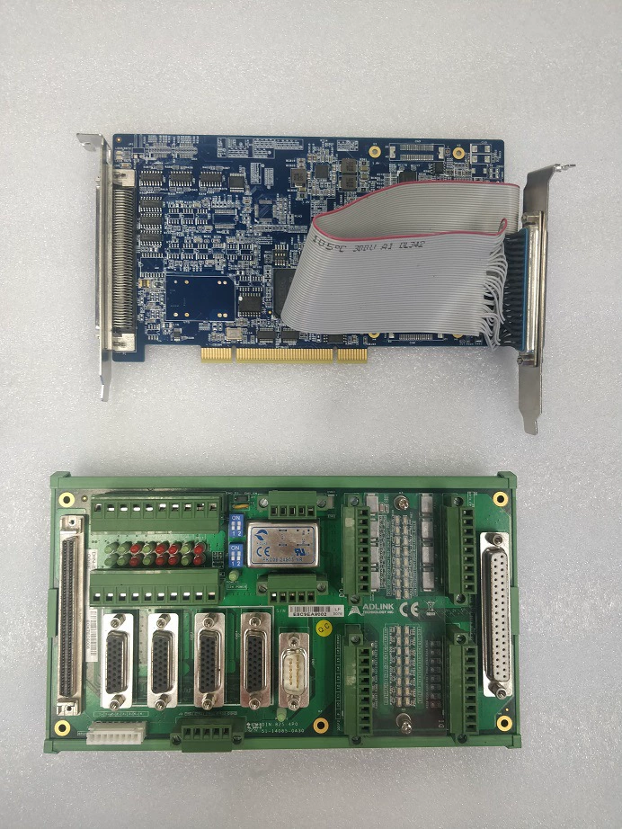 ADLINK (凌华) AMP-204C DIN-825-4P0 (EA) оригинальная демонтированная плата с клеммной колодкой для согласования