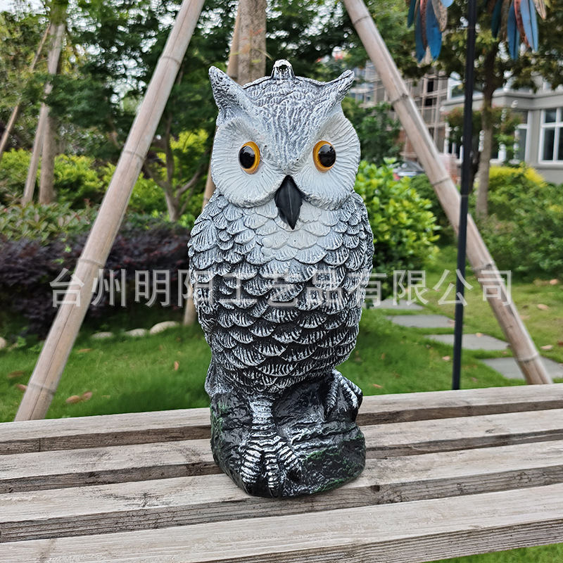 国境を越えた貿易模擬フクロウの装飾品、屋外の庭や中庭の偽フクロウのブロー成形工芸品、鳥を怖がらせるアーティファクト|undefined