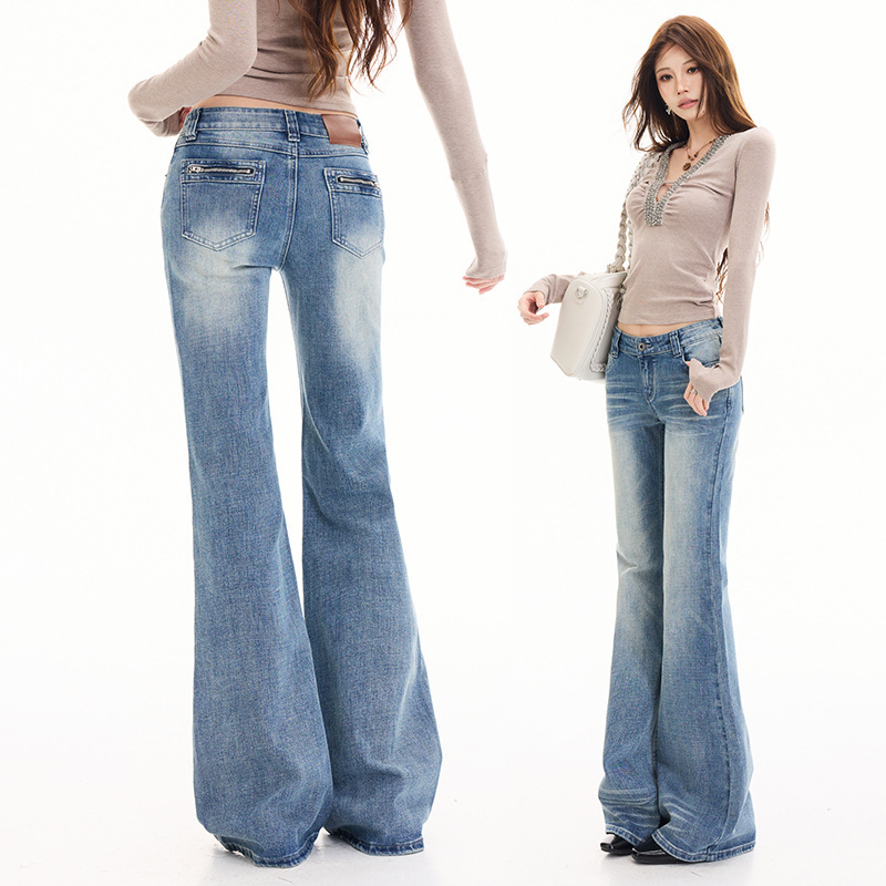 Retro low-waist stretchy flared jeans with zipper pockets, slim fit, and a flattering silhouette