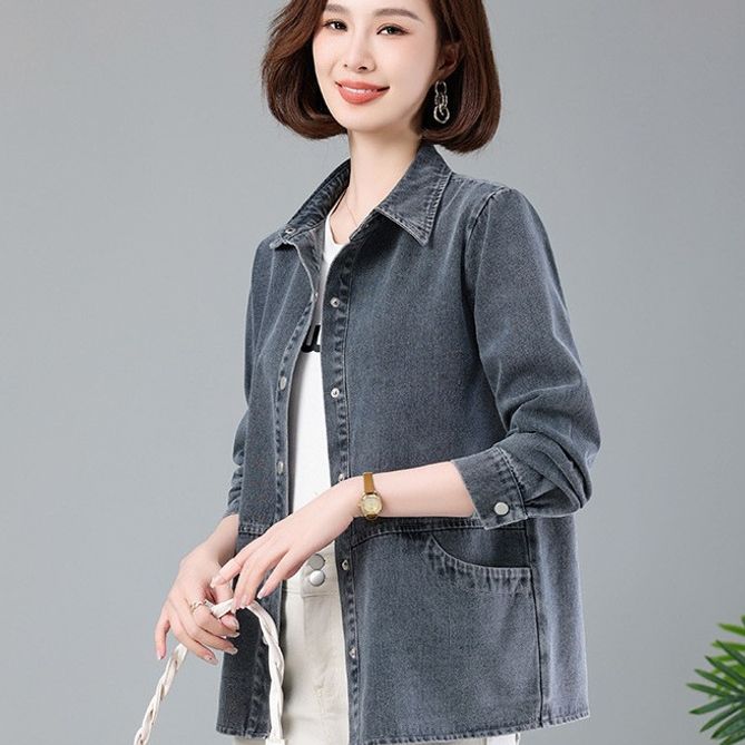 New denim cardigan shirt for middle-aged and elderly women, spring and autumn top for mothers.