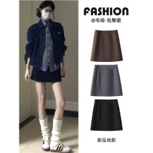 黑色毛呢加厚短裙女秋冬2025新款紧身显瘦小个子a字包臀裙半身裙