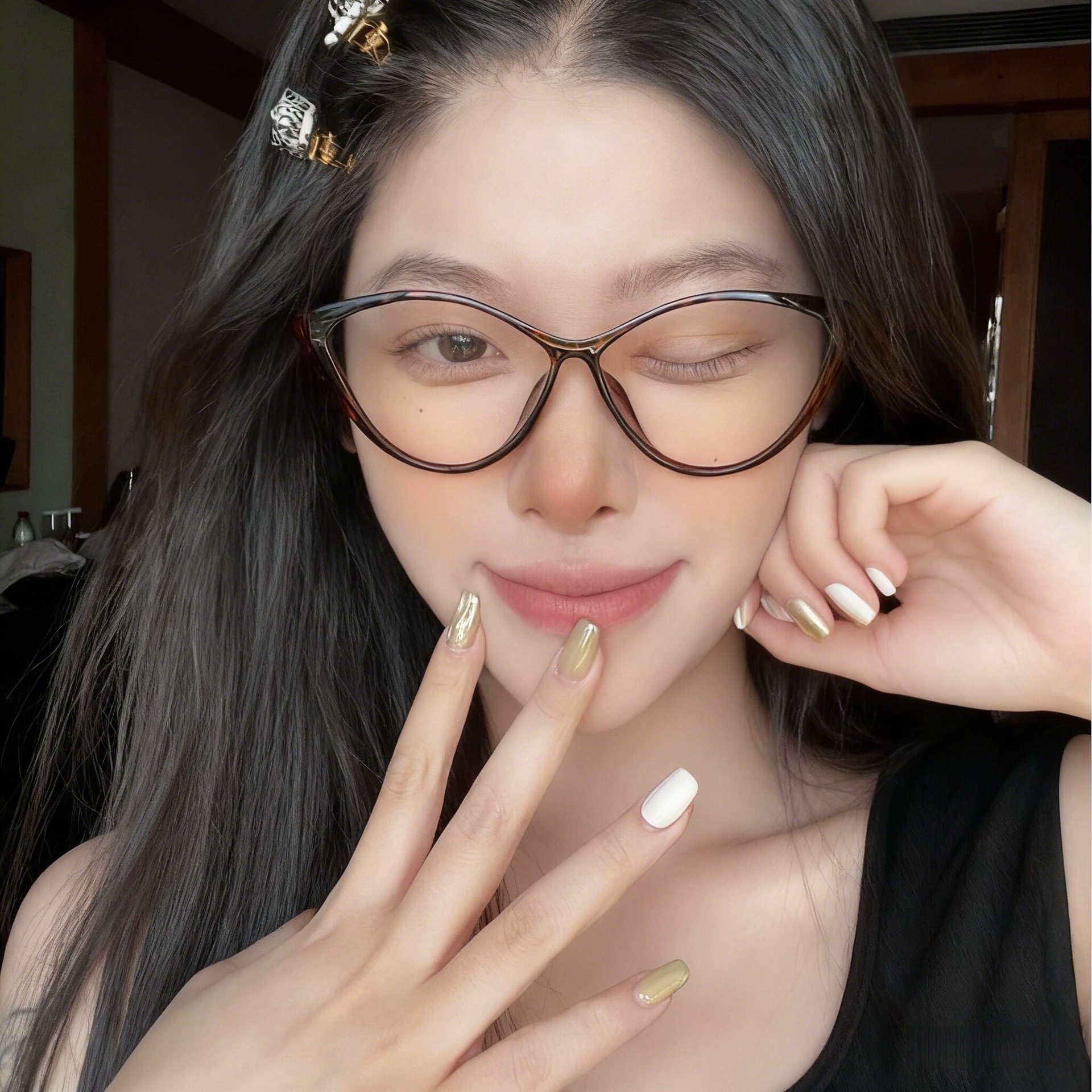 Sensación de luz, cambio de color, anti-luz azul, ojo de gato retro transfronterizo, pierna de resorte, miopía sin maquillaje, gafas de miopía ultraligeras de moda image 3