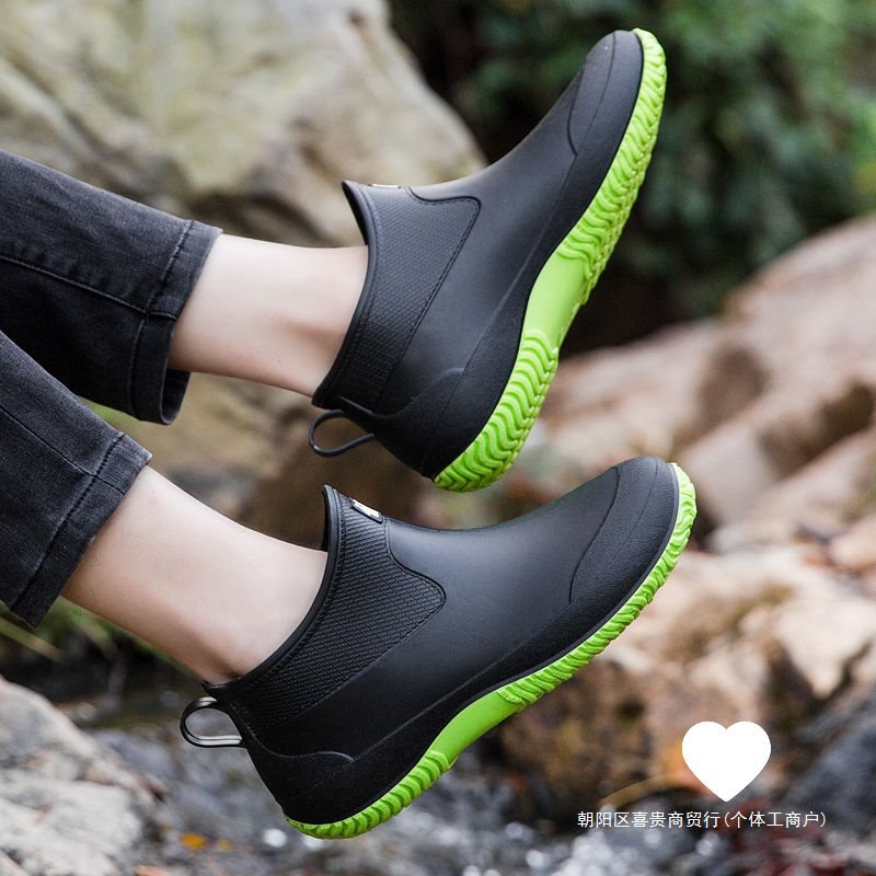 Short-tube trendy rain boots for men