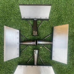 Manganese steel cleaning shovel agricultural livestock manure cleaning shovel wall shovel ice shovel saw blade steel shovel multifunctional cleaning shovel wholesale