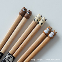 日本进口可爱卡通兔子柴犬实木筷子日式尖头防滑筷家用洗碗机木筷