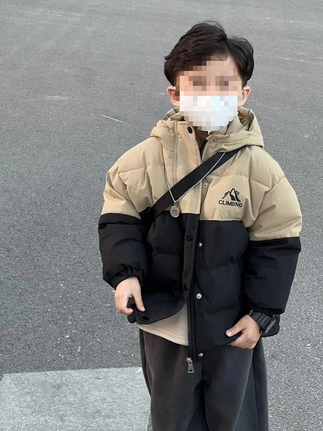 日系潮牌男童夹棉加绒冲锋衣儿童拼色加厚保暖连帽棉服外套有吊牌