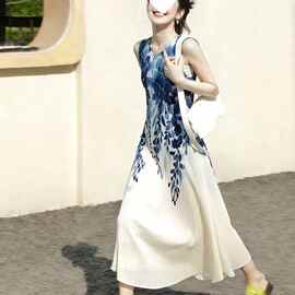 法式蓝色提花无袖背心连衣裙女2026新款轻奢小众不撞款气质长裙子