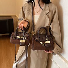 �߼���С������Ů�ﶬ2025�¿�r��б������eŮʿ�����K���P���