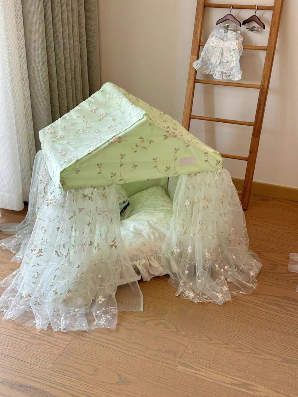 夏の涼しいテントの巣四季通用の花のカーテンの小型の犬の猫の家はお姫様のベッドを取り外すことができます。|undefined