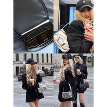 С���OӋ�μ�б��Ҹ�¶������������L�yɫС��Ů���]���l��؛���T