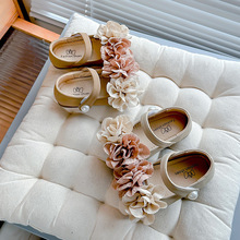 儿童小皮鞋2025春秋季新款韩版女童软底鞋大花朵宝宝防滑时尚单鞋