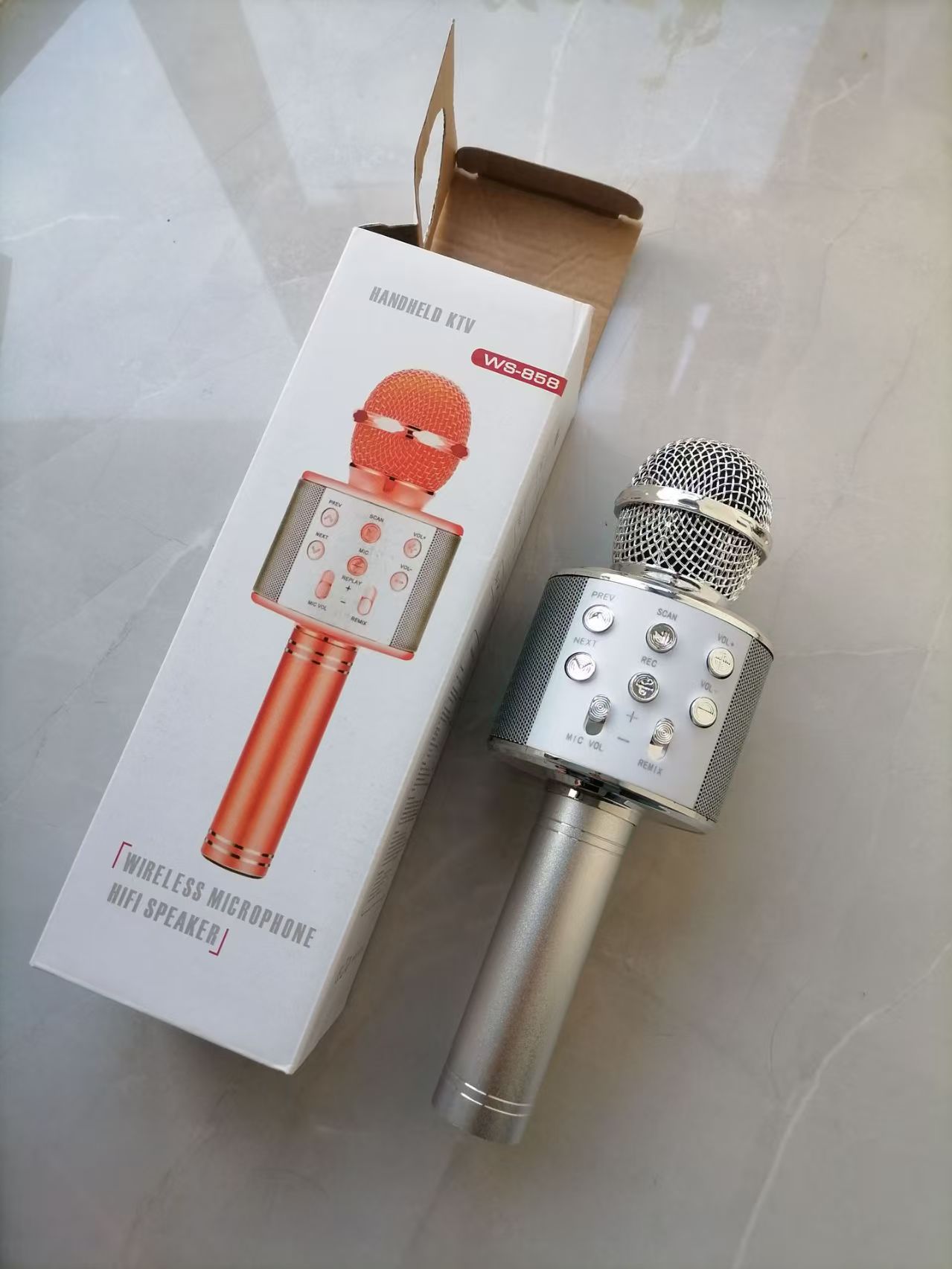Micrófono de sonido integrado micrófono móvil K-canción artefacto de sonido propio inalámbrico Bluetooth TV doméstica