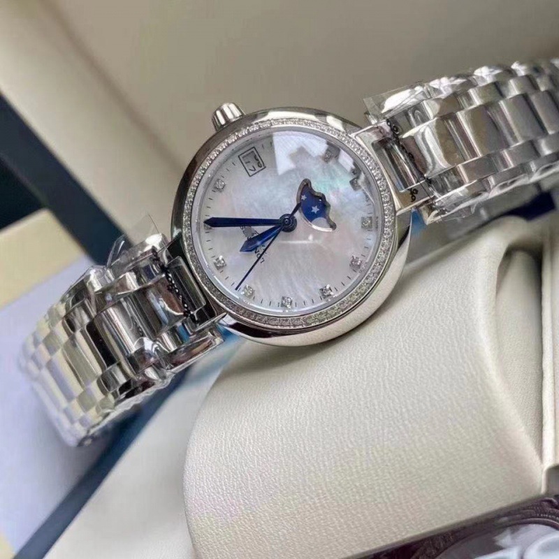 다이아몬드가 세팅된 외부 링, 실버 쉘, 다이아몬드가 새겨진 문 페이즈