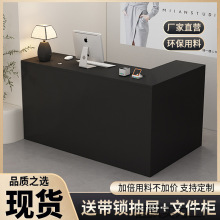 ���y̨С�ͷ��b���䁺��s��̨Ů�b����Ժǰ̨��̨�F��L�ͽӴ�̨