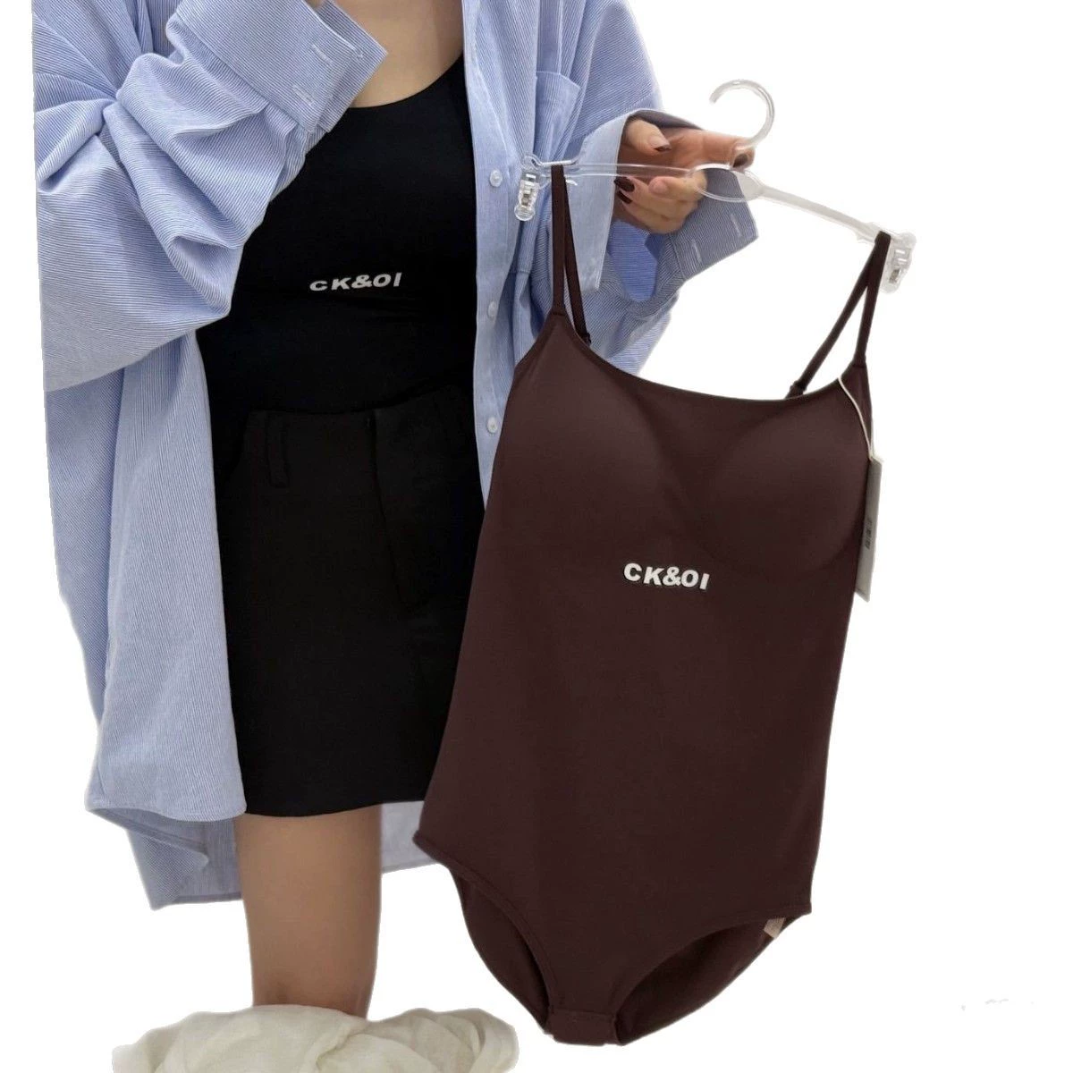 Quality corrective bodysuit, comfortable top with cups, body shaper