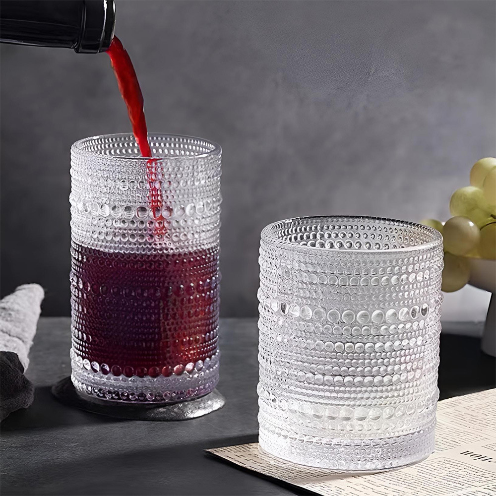 Copa de vino tinto retro Jinbaijia Copa de vidrio en relieve grueso de color Copa de jugo de banquete de bodas con cuentas de cristal francés