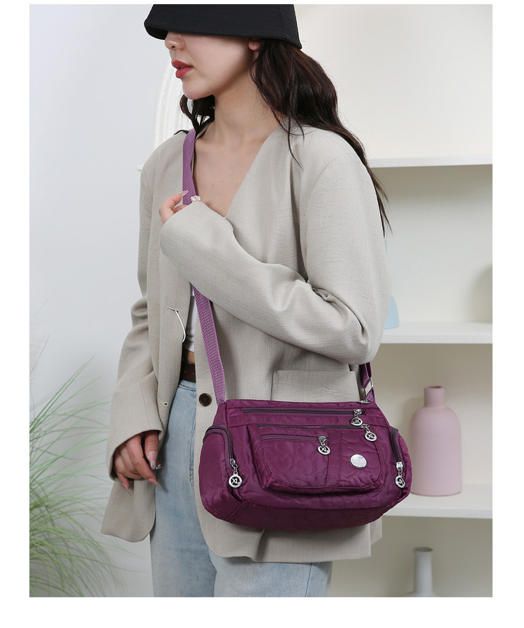 Crossbody bag for women 2025 New style middle-aged women's bag, large capacity single-shoulder mom bag, versatile, casual and fashionable women's bag undefined