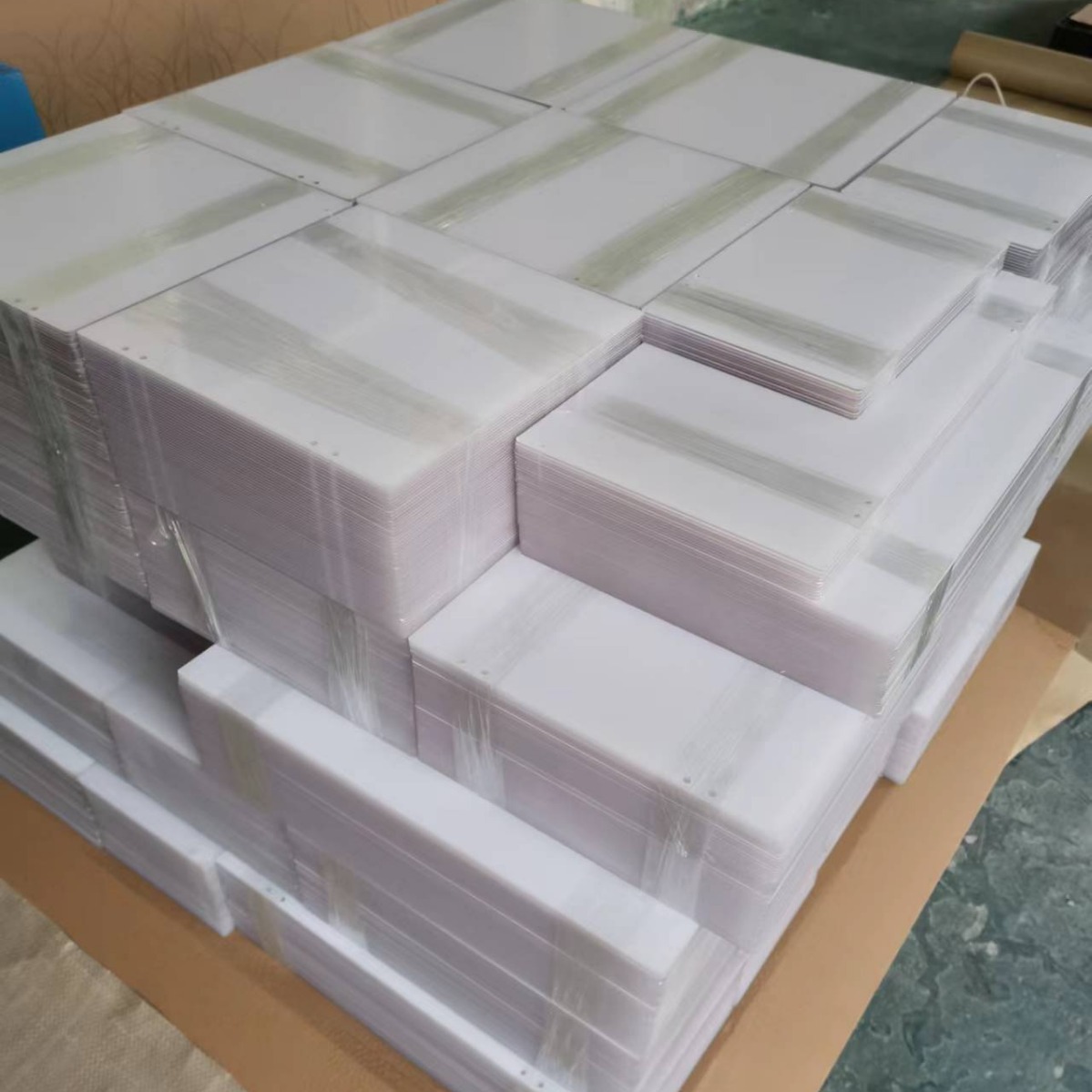 PC耐力板3mm批发 3mm聚碳酸酯板 3mmPC板 加工打孔倒角修边折弯