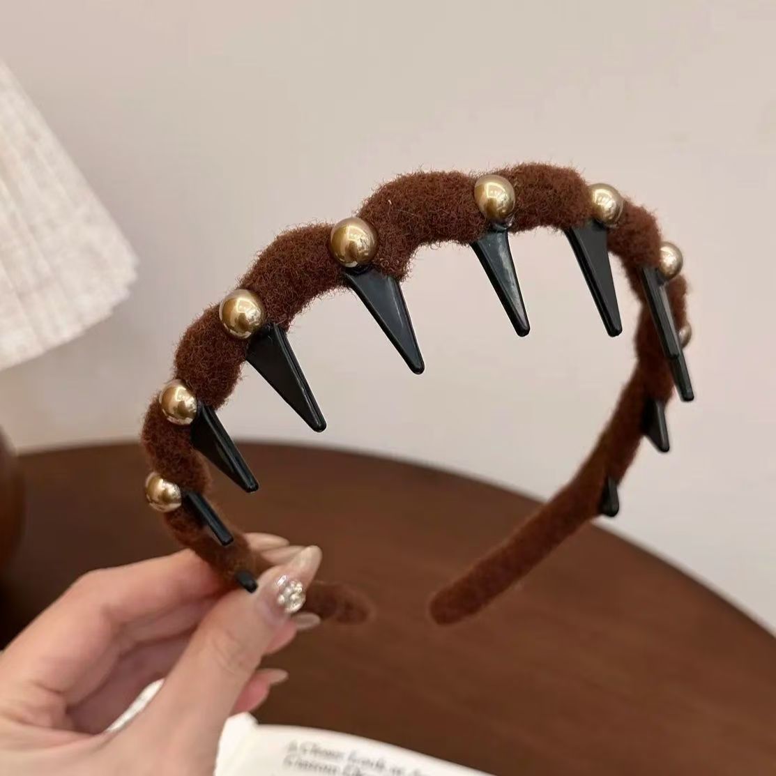 Perlas ondas de cabello para mujeres 2024 nuevo alto cráneo de correa de dientes antideslizante presión clip de cabello acabado artefacto paquete de cabello