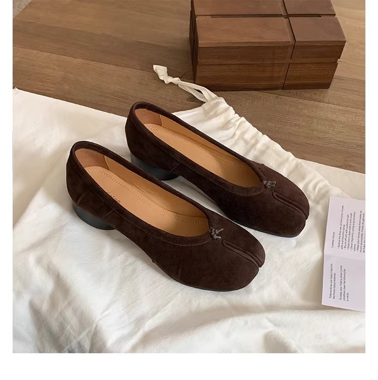 Brown coffee color (thick heel)