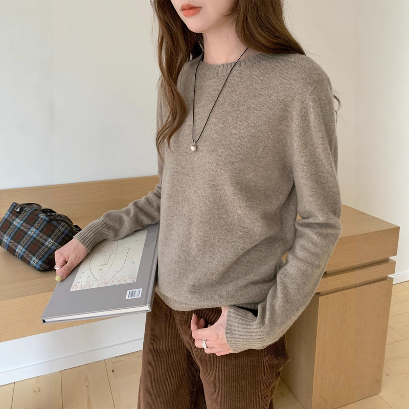 100% Wool Saddle Shoulder Round Neck Women's Pure Wool Basic Base Layer Long Sleeve Simple Undershirt with Saddle Shoulder Craftsmanship