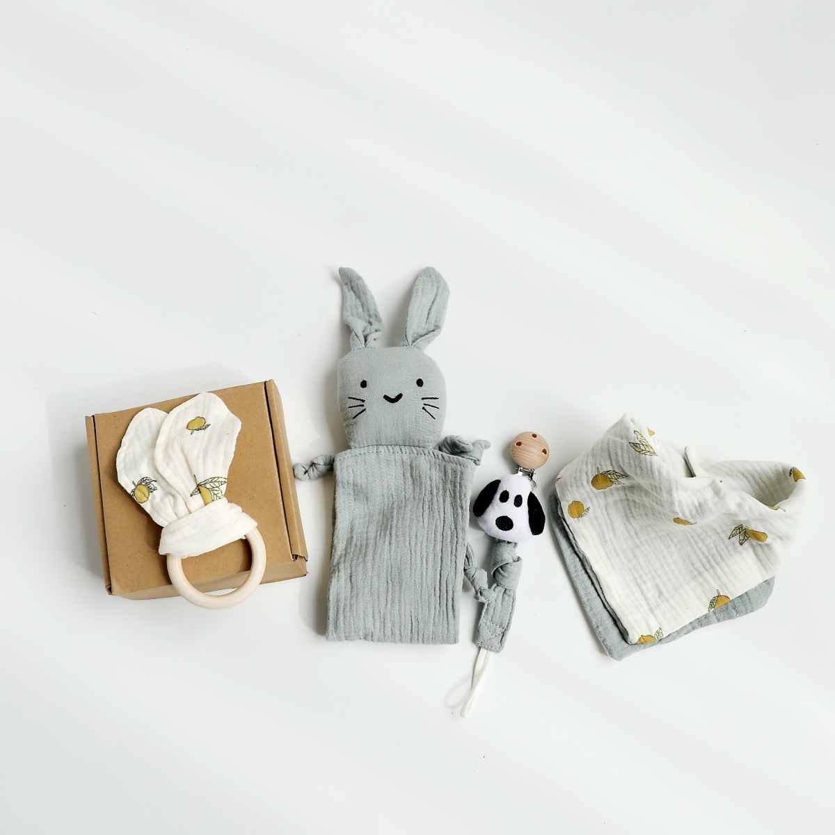 Caja de regalo de lavado de bebé recién nacido, juego de toalla de saliva, regalo de reunión de luna llena de cuatro piezas para bebés recién nacidos