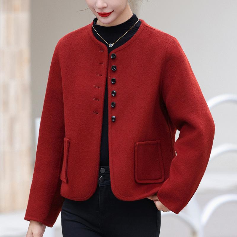 겨울 새로운 슬림 핏 울 코트 2024 작은 솔리드 컬러 짧은 싱글 브레스트 여성용 모직 코트 트렌디