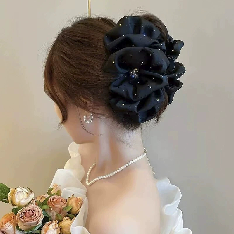 2026秋冬ミンクファー毛皮ヘアクリップ、高級感のある後頭部用大型シャーククリップ、ハート型キラキラ輝くダイヤモンド付き毛皮ヘアクリップ