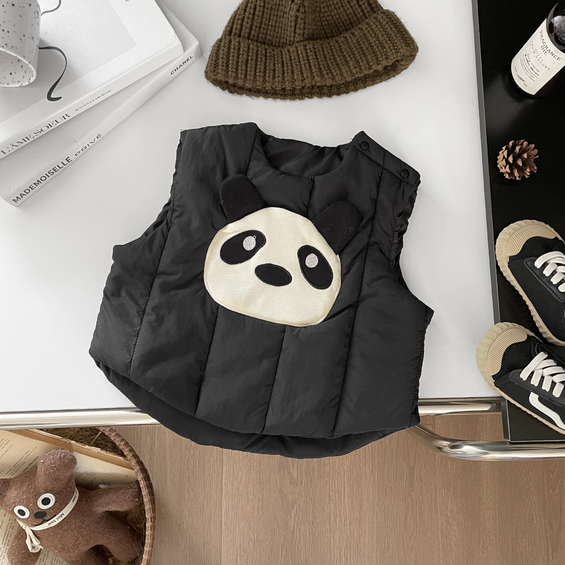 Baby invierno chaleco de algodón de clip2025 nuevo bebé coreano lindo dibujos animados grueso calentamiento exterior chaleco pequeño