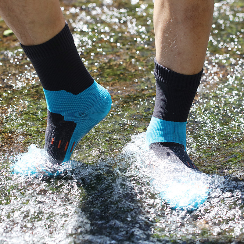 Waterproof Socks, Mid-Calf Ski Socks, Cycling, Camping, Sports, Wading, Breathable, Warm, Men's and Women's Outdoor Rain-Proof Socks