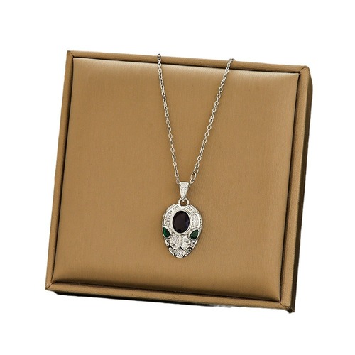 Set of High-Quality, Elegant, Light Luxury, Full Zirconium, Heavy Workmanship, Gold-Plated Copper, Micro-Inlaid Earrings and Necklace Set