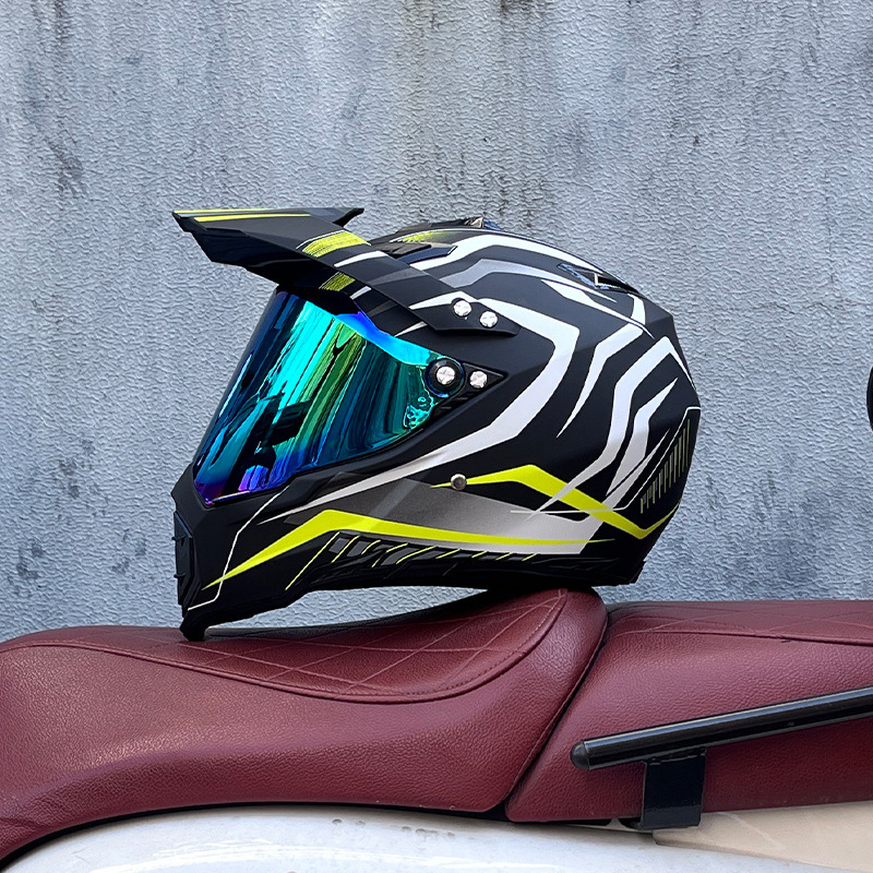 Casco de campo traviesa Casco de carreras de motos Casco de carretera Casco de doble propósito para hombres y mujeres Casco de tracción de cuatro estaciones Casco completo Orz