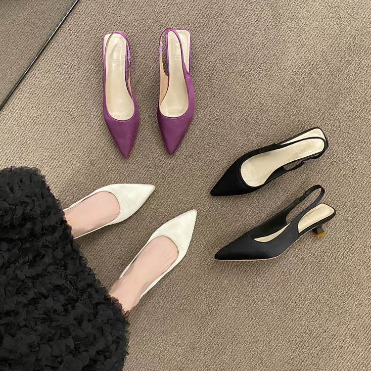 Сандалии женские 2023 Новая женская обувь летние корейские острые носок Баотоу средний каблук Свободные ноги модные сандалии женские оптовая продажа