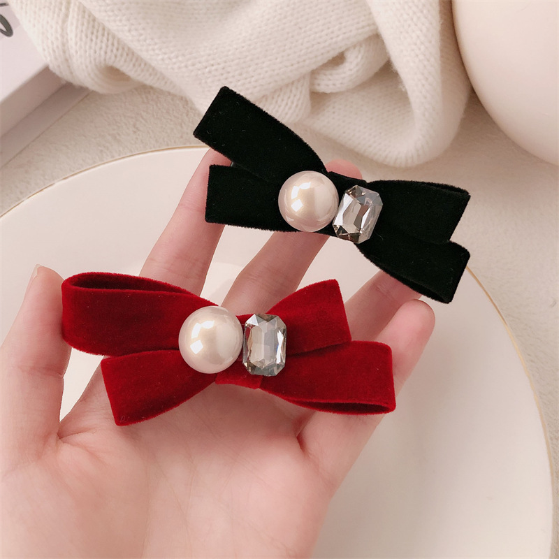 Terciopelo rojo pequeño arco de viento dulce temperamento princesa clips de bordes de alta sensación de diamante de boca de pato clips de cabello