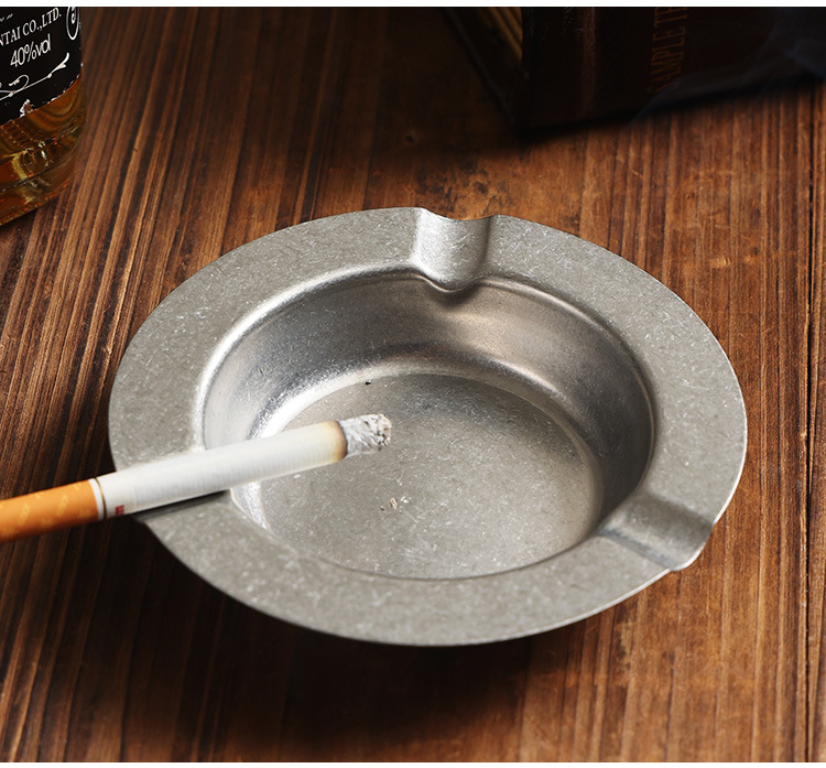 Retro Stainless Steel Ashtray for Hotel, Home, Living Room, Windproof, Elevated Ashtray for Bar, Restaurant, Ktv