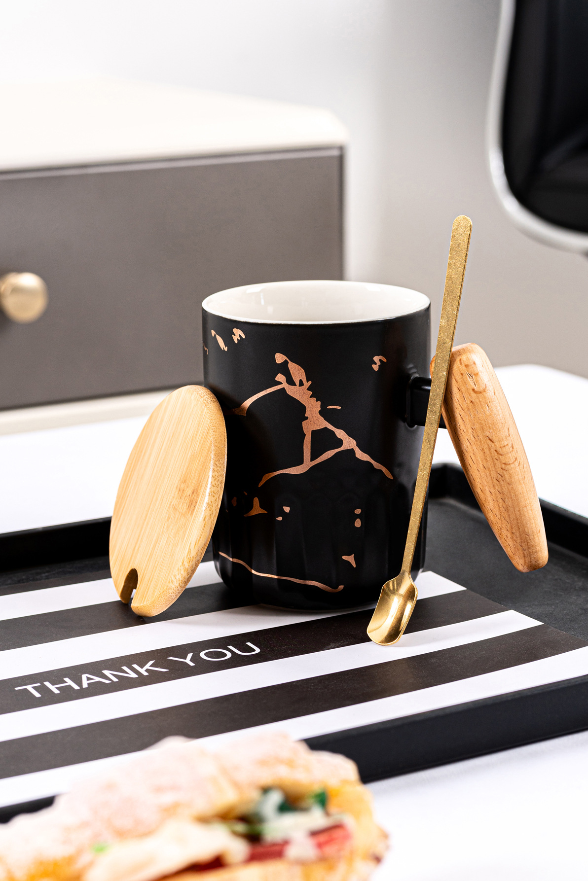 Mango de madera Taza de cerámica creativa simple taza de café de gran capacidad taza de agua de oficina con tapa cuchara regalo de DIY